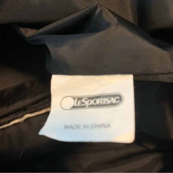 LESPORTSAC Bird Print Voyager Backpack Excellent Condition - Picture 14 of 15